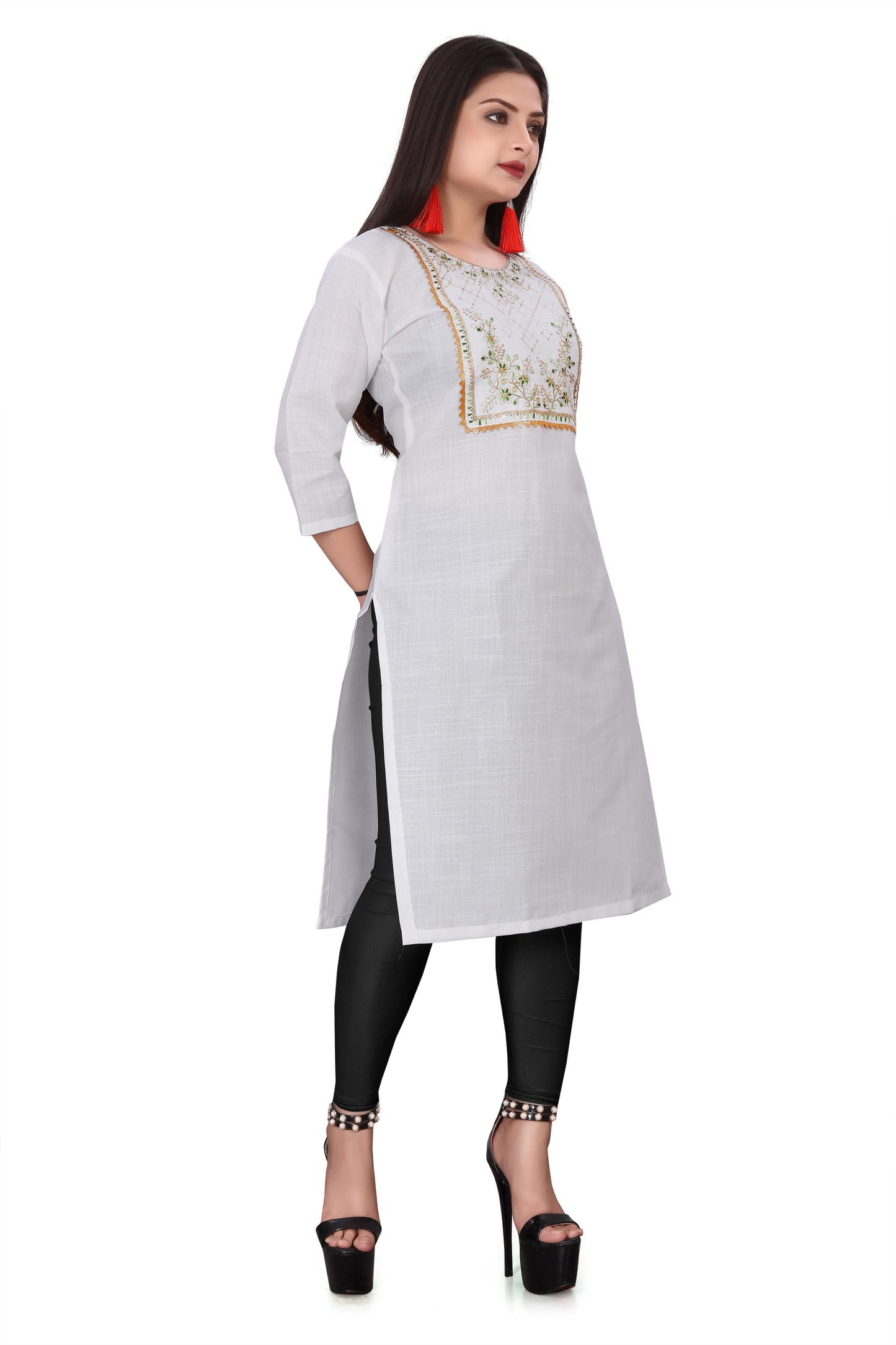 Atavia Elegant White Embroidered Cotton Slub Kurti – Festive & Casual Wear